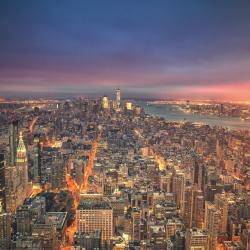 nythroughthelens:  Sunrise from the top of the Empire State Building this morning. 😍  (at Empire State Building 86th floor observatory)  ❤