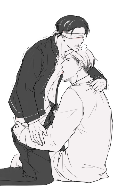 bottom-levi:  柒子酱 | 落書き＊Reprinted with artist’s permission.  Do not remove source.