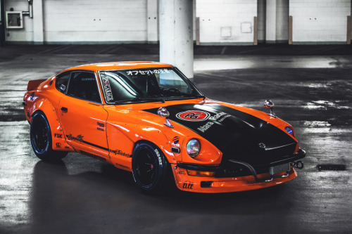 carbonking:  radracerblog:  TOP 20: Datsun 240z s30 #2       (via TumbleOn)