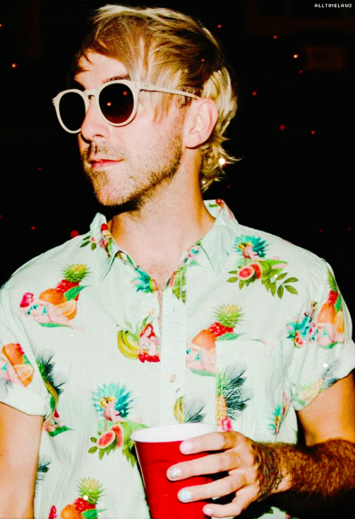  Summer chic — with Alex Gaskarth. 2018.