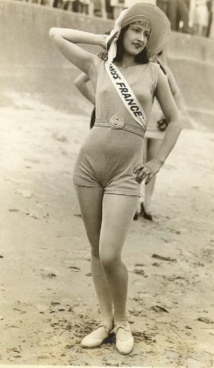 Vintage nudist girls beauty contests