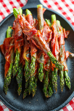 foodffs:  Crispy Prosciutto Wrapped Asparagus FriesReally nice recipes. Every hour.Show me what you cooked!