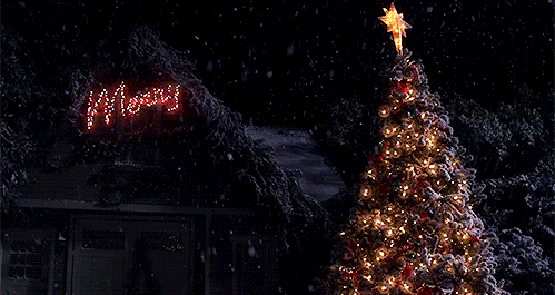 prettylittleliars:  You won’t want to miss it. 