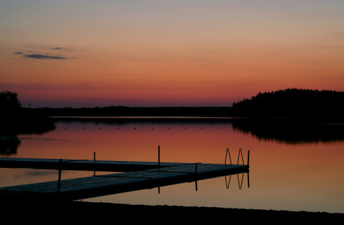 swedishlandscapes:Warm summernights.