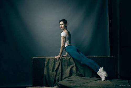 lovelyballetandmore:  Jaume Deulofeu - Corella Dance Academy   Photo by Dayron Vera