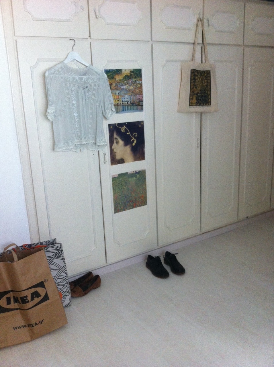apothecium:  My bedroom (on a very, very tidy day). People always call it the junk-yard
