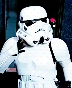 maliatsate:  Luke Skywalker + helmet off and hair flip 