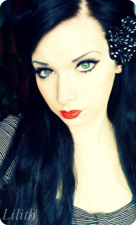 bad-bitches-and-good-ink:  Helloooo
