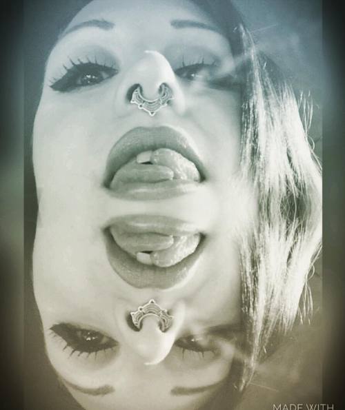 Bored people are boring #splittongue #splittongues #modifiedwomen #septum #septumpiercings #chickswi