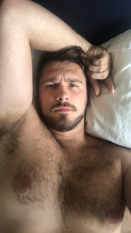 guysandpits:  beardburnme2: Grantgills Twitter   *LICK*