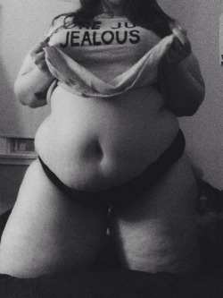 positivelyfat:  fat and sexy tonight <3