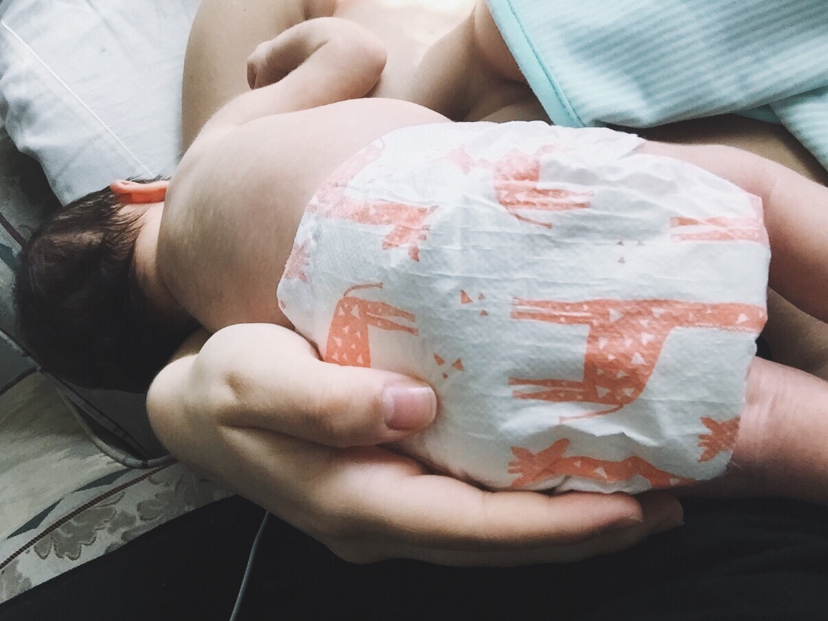yogi-mama:  normalize breastfeeding~