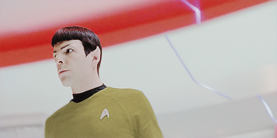 sudata7:  silent-bridge:  Alternative Universe: Captain Spock and First Officer/Science