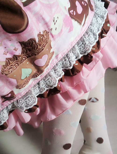 sneezingbubble:  Angelic pretty Melt chocolapin