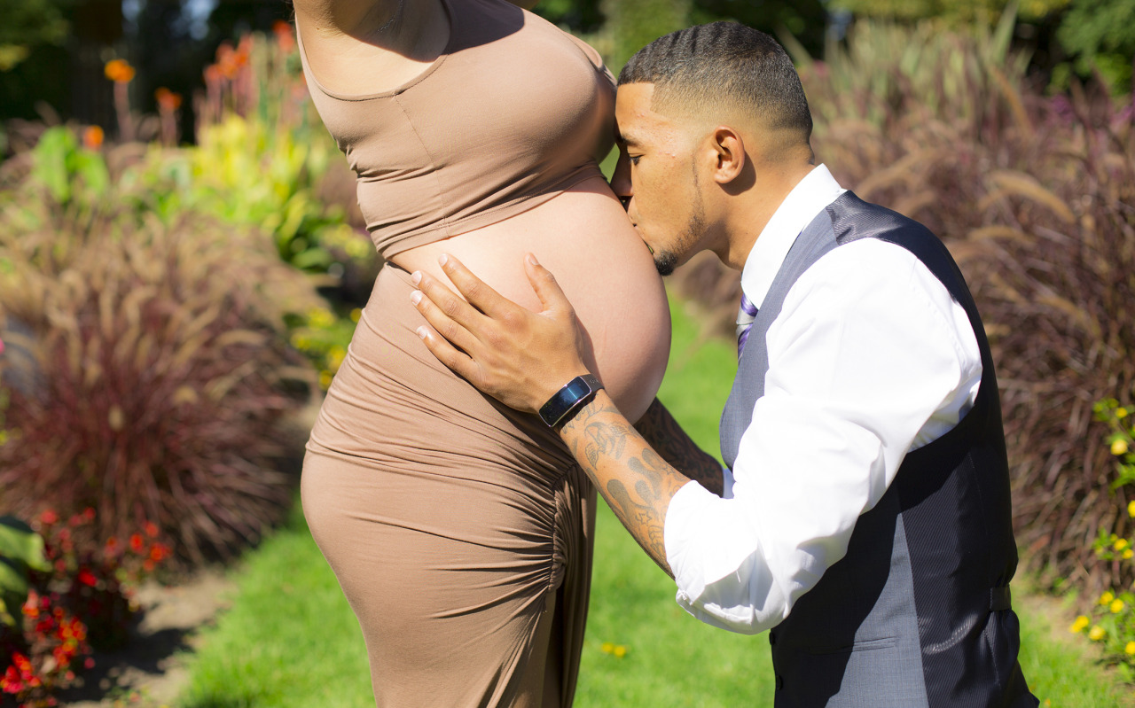 bryantsupreme:  Today’s Maternity Shoot Bryant|DIGITAL Photography.  me next. :)