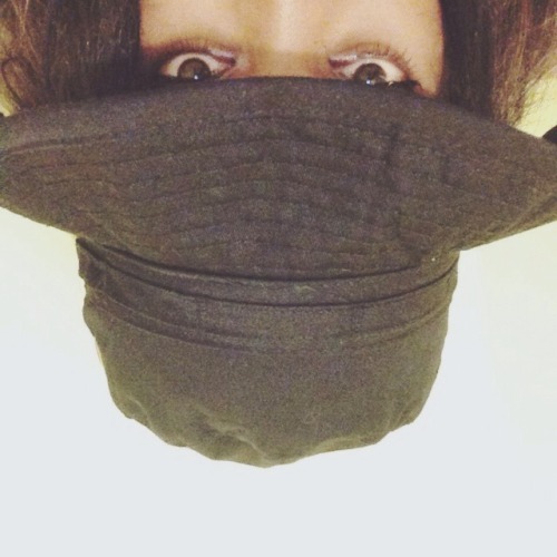 bvsed-dreams:  bucket hat $hawty