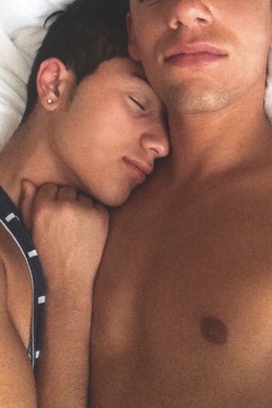 boys-cute-boys:  those-cute-boys:  More cute