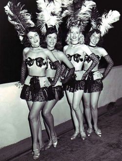 vintagechampagnefever:  1950s Los Angeles showgirls  