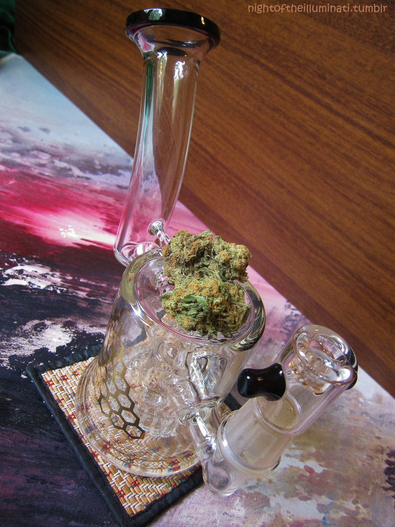 nightoftheilluminati:  Got myself some new Glass! The showerhead perc in this hits