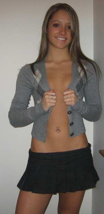 youngtxwife: You are sure you want to watch me fuck him?