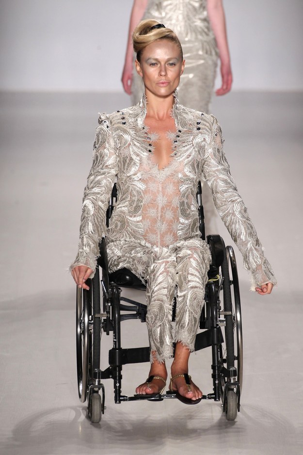 starbrightworld:  These models made history - and showed off some incredible fashion