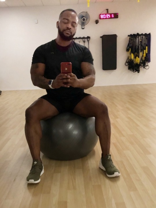itsmrbling:  IG: ItsMrBling