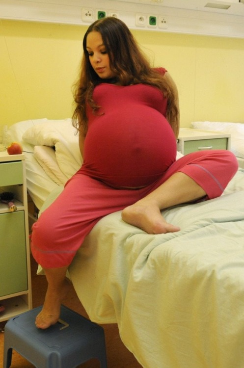 XXX ilovepreggosandpanties:  I don’t know why, photo