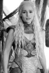 asoiaf/got meme » two outfits [2/2] » daenerys targaryen