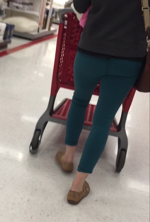 Stills from this milf in green leggings.