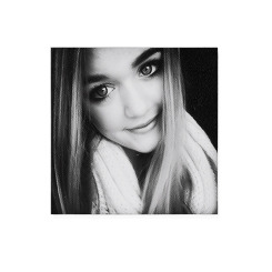 blowesjobs:       (✿◠‿◠) Lottie Tomlinson  