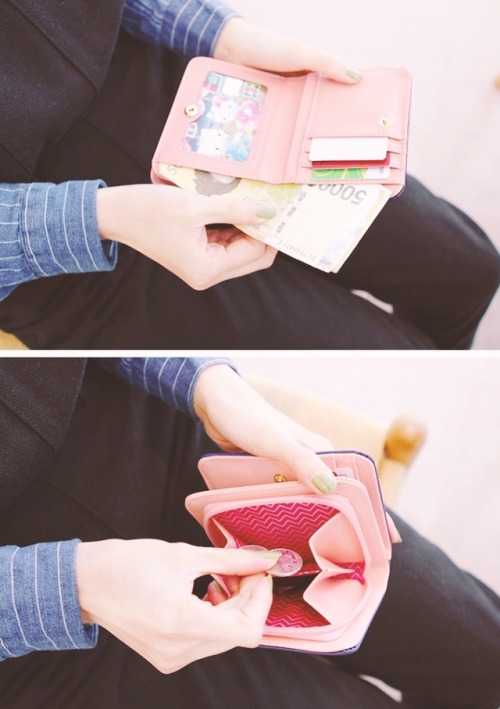 Have a cutesy purse for the go. Having a relaxing day with no serious shopping? Well thi baby here t