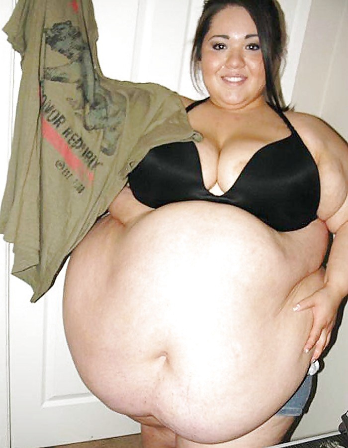 feedthessbbw:  feedthessbbw.tumblr.com 