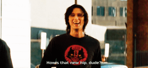 snowluthor: Colson Baker and Iwan Rheon as Tommy Lee and Mick Mars in The Dirt (2019)