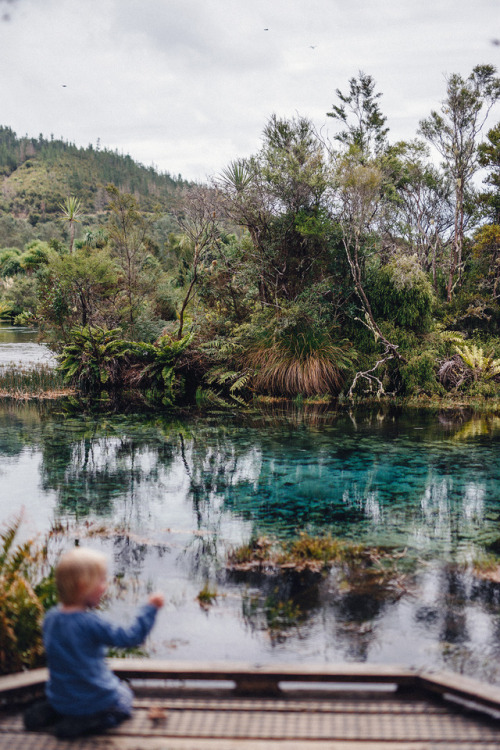 piavalesca:bébé was truly enchanted by the crystal clear and colorful waters of the pu