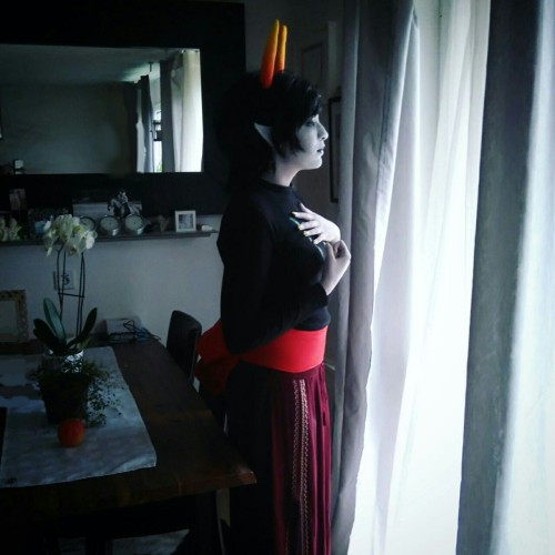 melodiesandangles:
“ My inner homestucker awakens since the very sudden and unsuspected update. So here my vampire lady cosplay. Kanaya Maryam. (Look closer into the mirror)
”