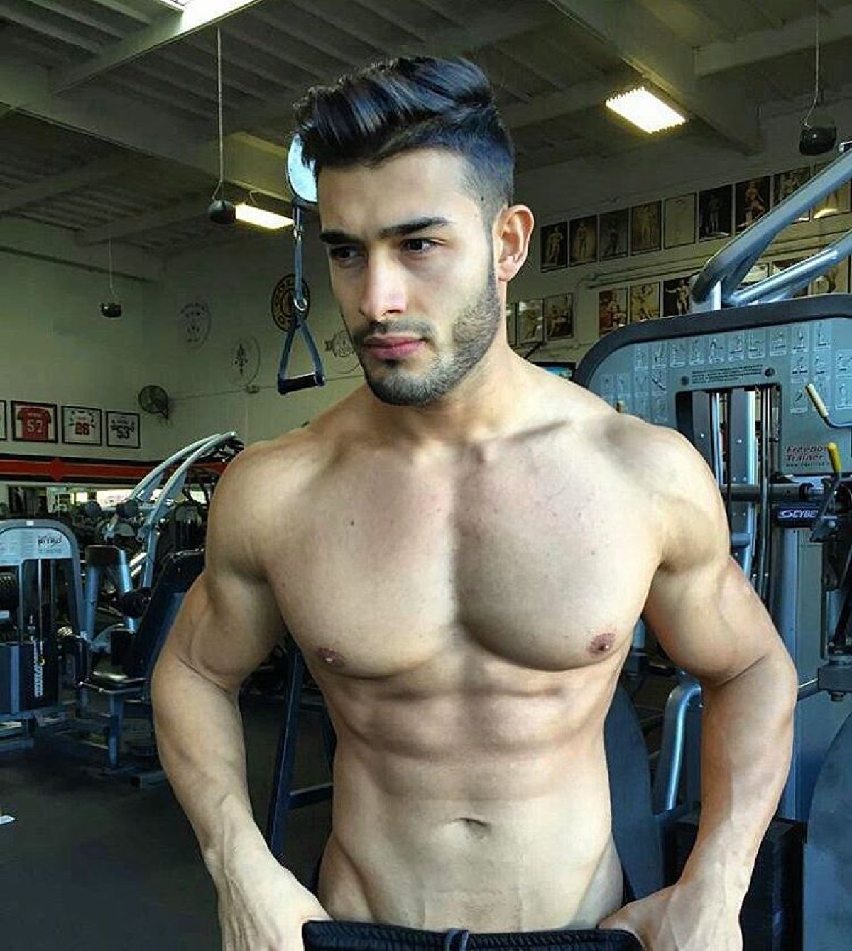 debriefed:  Celebrity Boyfriends: Britney Spears’ boyfriend Sam Asghar shirtless