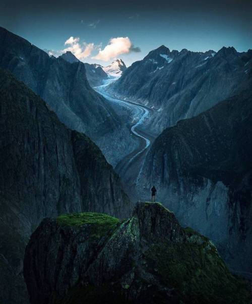 optic-culture:maxrivephotography :: It’s still there, for now. A glacier in Switzerland.