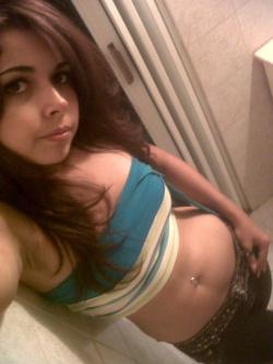 latinashunter:Big Booty Latina!!!! 😍😍😍😍