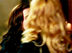 DAILY VAMPIRE ACADEMY