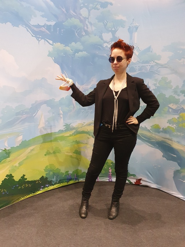 had a super fun time at the Megacon in Manchster today! thanks to @littlecello for being the perfect Crowley to my Aziraphale