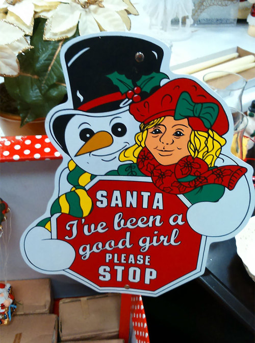 eclecticcheffairy:klubbhead: angelsandtaints: Fucked up Christmas decorations Tis the season @apocry