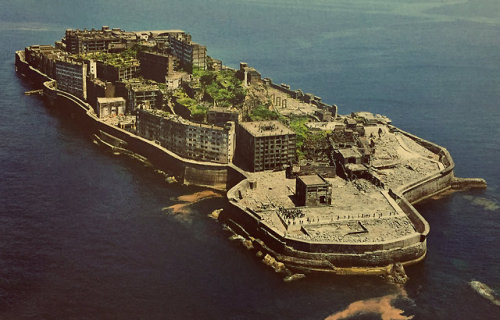 cyberianpunks: 軍艦島 Battleship Island