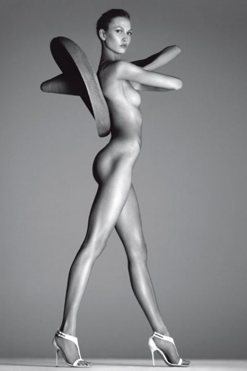 Karlie Kloss - nude in Vogue Magazine (2011)