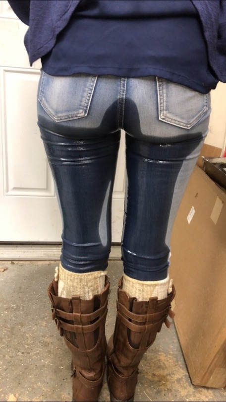 wetscarlet511:  The MOST DESPERATE I’ve ever been…Wet ScarletAfter arriving home I had been on the road for miles and the irge to pee hit me so hard the more I drove the harder I was pressing the pedal to get home as fast as possible. The urge was