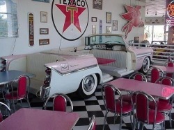 swinginglamour:An old diner in America
