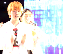orange-sandeul:  another day in the life of badeul… 