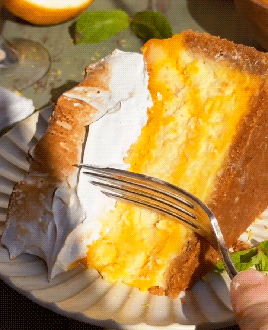 Lemon Meringue Pie Cheesecake (x)