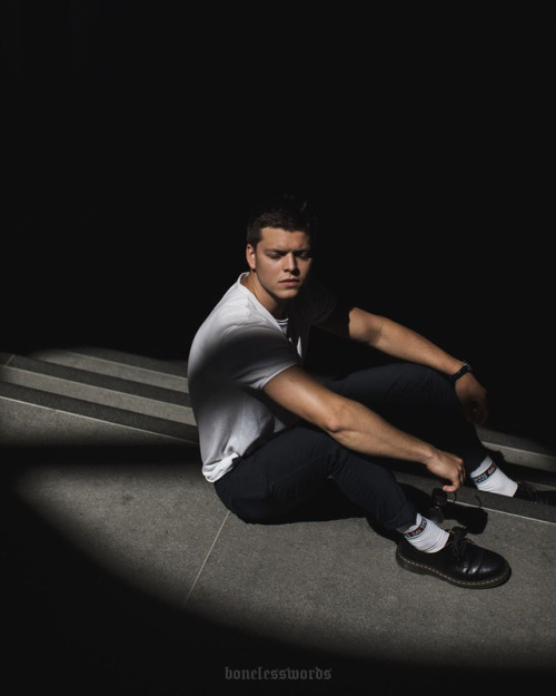 bonelesswords:Alex Høgh Andersen by  Kenneth Nguyen 