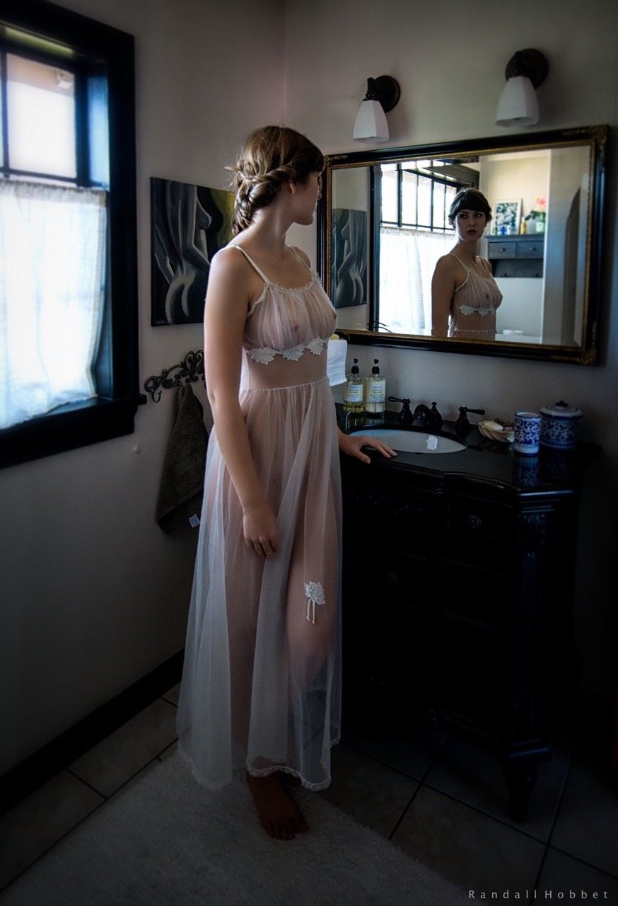 iwishitookthese:  Photo by Randall Hobbet