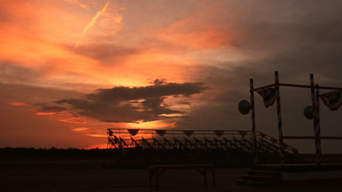 The Gypsy Moths・ ・ ・Director: John FrankenheimerDirector of Photography: Philip Lathrop